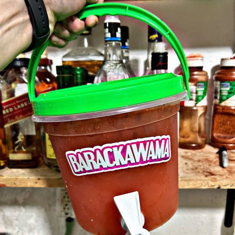 Ver aviso de uso de imágenes y contenido a pie de página.