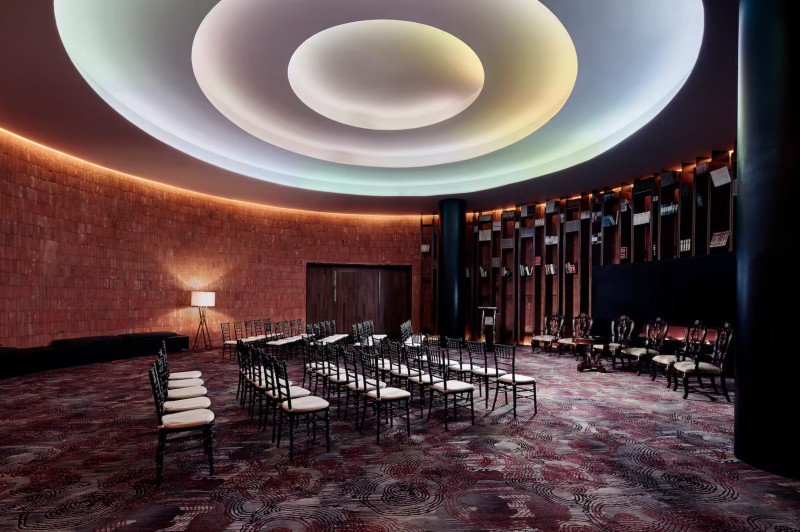 Ver aviso de uso de imágenes y contenido a pie de página.