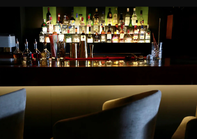 Ver aviso de uso de imágenes y contenido a pie de página.