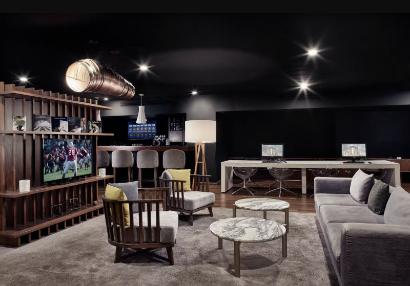 Ver aviso de uso de imágenes y contenido a pie de página.