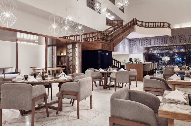 Ver aviso de uso de imágenes y contenido a pie de página.