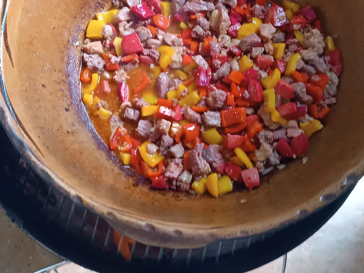 Ver aviso de uso de imágenes y contenido a pie de página.